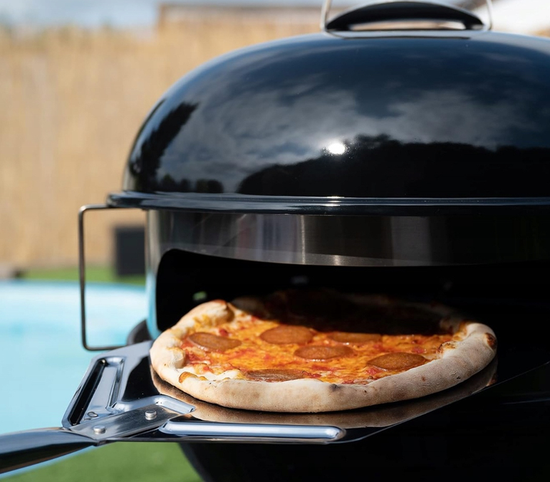 Pizza set na gril s pizza prstencem
